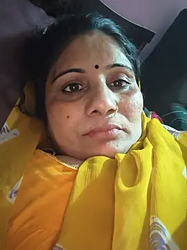 Snapshot of Rakhi99x chatting on May 2026 09:28:01 AM Rakhi99x online show from May 2026 09:28:01 AM