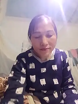 Snapshot of YAYAA-502 chatting on November 2025 12:04:01 PM YAYAA-502 online show from November 2025 12:04:01 PM