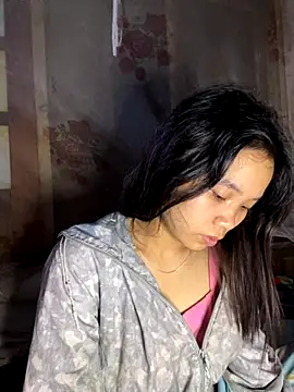 Ngoc-bbi online show from October 2025 10:15:01 PM