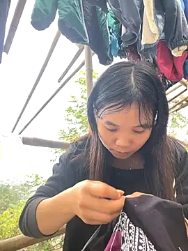 Ngoc-bbi online show from November 2025 01:11:01 AM