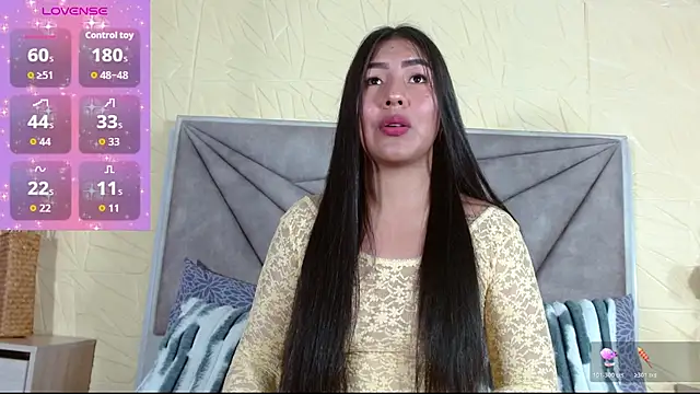luna maisonn online show from June 2026 12:49:01 PM