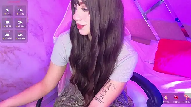 ZharaLux online show from November 2025 01:14:02 PM