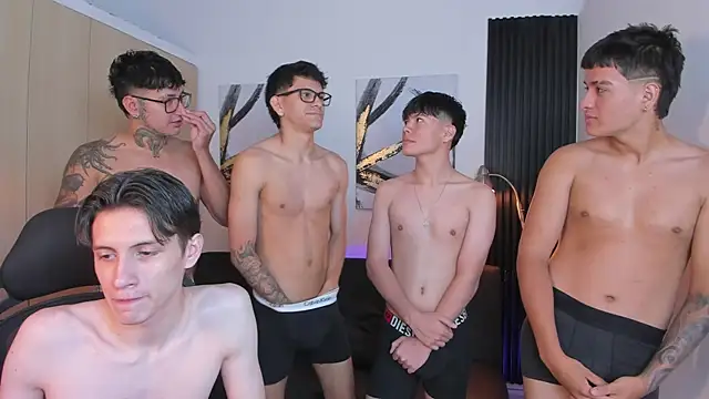 Snapshot of Horny_BoysW chatting on September 2025 01:13:01 PM Horny BoysW online show from September 2025 01:13:01 PM