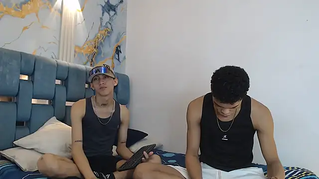 PRETTY FEM online show from February 2026 07:39:02 PM