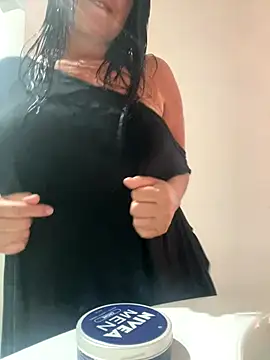 Mayra milk online show from October 2025 07:14:01 PM