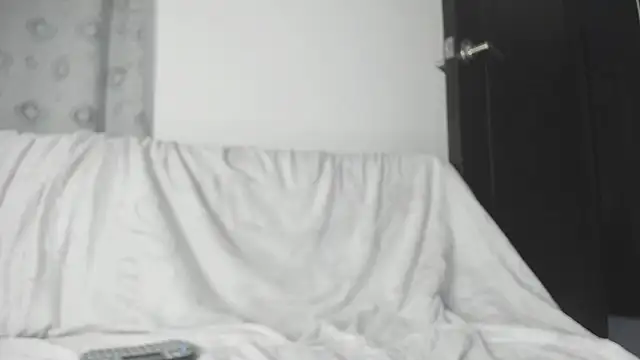 mila dash online show from November 2025 02:03:01 AM