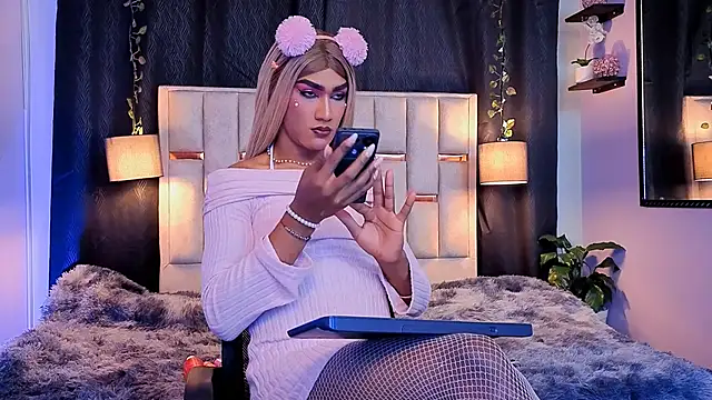 Snapshot of melody-rouss chatting on September 2025 03:40:02 AM melody-rouss online show from September 2025 03:40:02 AM