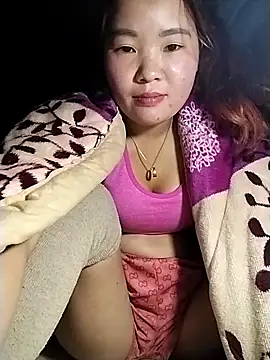 lylylove online show from February 2026 01:20:02 PM