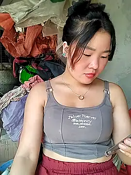 lylylove online show from June 2026 05:12:01 AM