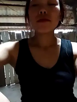 Ngocmi909 online show from March 2026 10:53:02 AM