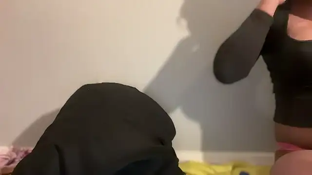 Snapshot of iamvalerixxx chatting on September 2025 06:09:02 PM iamvalerixxx online show from September 2025 06:09:02 PM