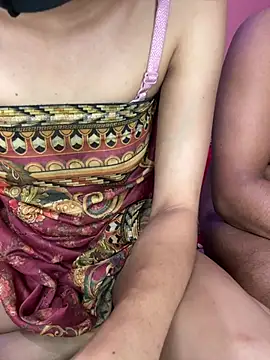 MayaCouple-1 online show from May 2026 04:25:02 PM