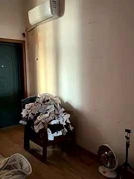 xiiuuff18 online show from January 2026 12:03:02 AM