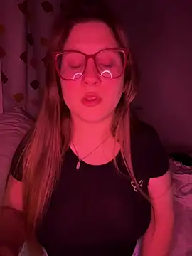 Snapshot of maaddison_mx chatting on May 2026 12:51:01 AM maaddison mx online show from May 2026 12:51:01 AM