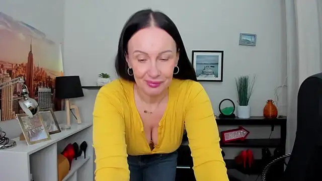 Velvet Jasmine online show from October 2025 05:38:02 AM