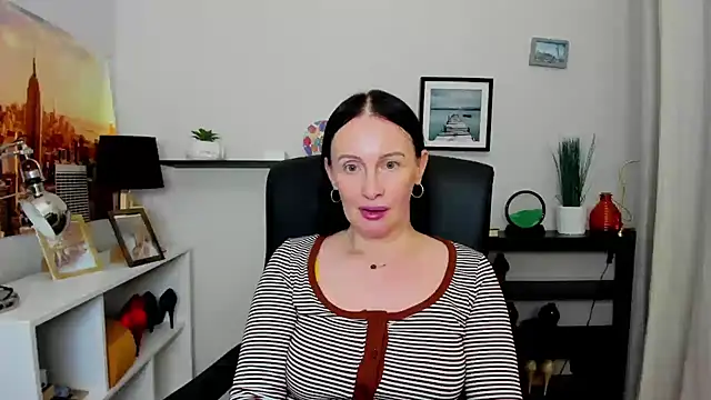 Velvet Jasmine online show from October 2025 05:36:02 PM