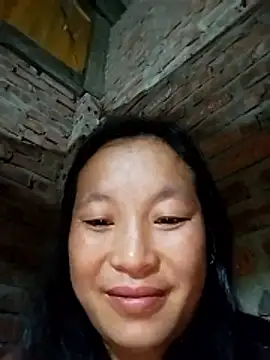Snapshot of miss-su chatting on April 2026 10:19:02 PM miss-su online show from April 2026 10:19:02 PM
