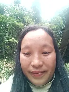 Snapshot of miss-su chatting on April 2026 09:13:01 AM miss-su online show from April 2026 09:13:01 AM