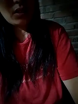 Snapshot of miss-su chatting on May 2026 10:47:01 PM miss-su online show from May 2026 10:47:01 PM