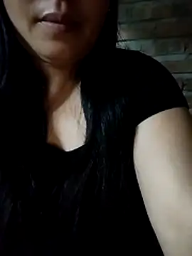 Snapshot of miss-su chatting on June 2026 03:25:02 PM miss-su online show from June 2026 03:25:02 PM
