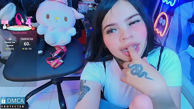 CandyKane06  online show from September 2025 02:44:01 AM