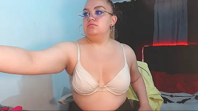 Snapshot of Sasha_TK chatting on September 2025 05:23:01 PM Sasha TK online show from September 2025 05:23:01 PM