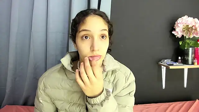 TeensNews18 online show from November 2025 01:01:02 PM