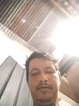 colombiano198720 online show from November 2025 01:01:02 PM