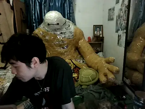 Snapshot of moaman190 chatting on October 2025 08:20:02 PM moaman190 online show from October 2025 08:20:02 PM