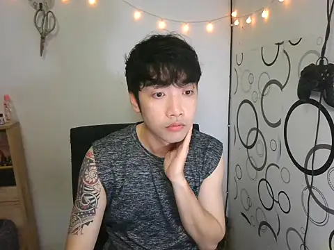 Snapshot of moaman190 chatting on October 2025 09:17:02 PM moaman190 online show from October 2025 09:17:02 PM