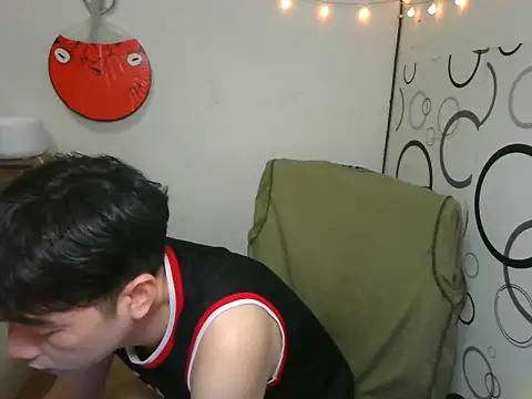 Snapshot of moaman190 chatting on November 2025 02:28:02 PM moaman190 online show from November 2025 02:28:02 PM