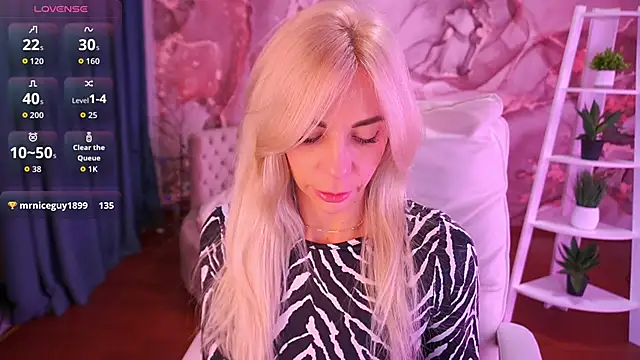 BellaRayyy online show from November 2025 03:15:01 AM