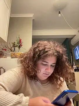 AliceCurlyX online show from December 2025 02:15:01 PM