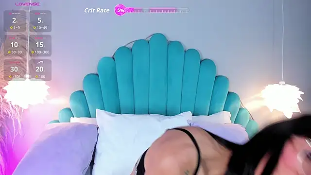 AlassiaHocthner online show from November 2025 11:53:02 AM