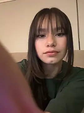 Alisha Olsen  online show from October 2025 04:35:02 AM