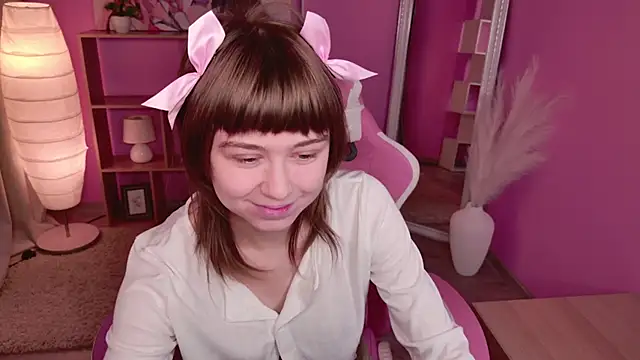 Snapshot of Katie_ktk chatting on November 2025 04:40:02 PM Katie ktk online show from November 2025 04:40:02 PM