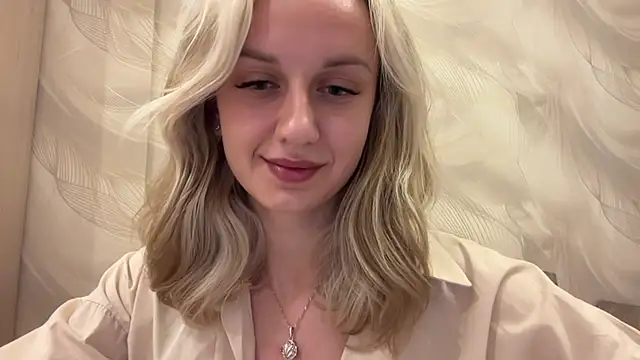 Snapshot of AdeleEverhart chatting on November 2025 06:23:02 PM AdeleEverhart online show from November 2025 06:23:02 PM