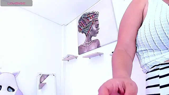 Gabrielaa Miller  online show from November 2025 08:08:02 PM