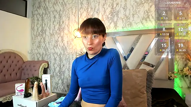 Candy Hott7 online show from December 2025 02:44:02 PM