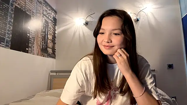 Snapshot of KiraVelvet chatting on September 2025 06:25:02 AM KiraVelvet online show from September 2025 06:25:02 AM