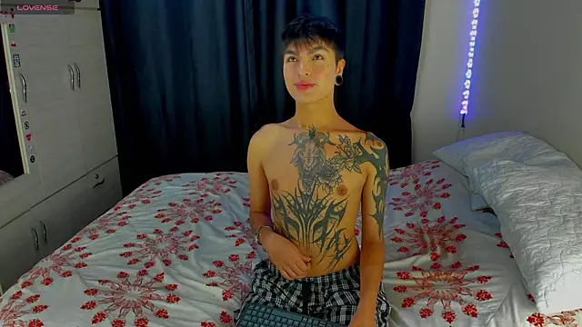 Dark luckyyy online show from November 2025 06:01:01 AM