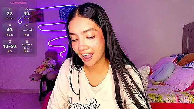 mia yireth online show from April 2026 02:51:02 AM