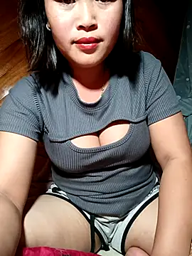 maycuc123 online show from November 2025 07:40:01 AM