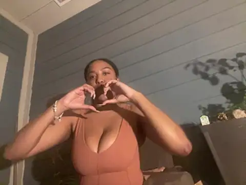 princesslivv online show from July 2026 02:31:01 AM
