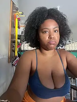 princesslivv online show from July 2026 10:17:02 PM