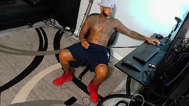 SLANGONDEMHOES online show from November 2025 03:01:01 PM