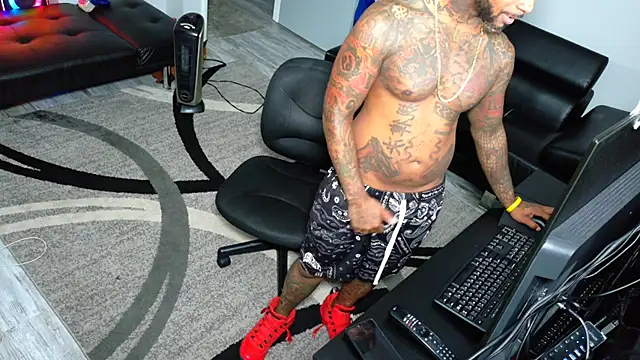 SLANGONDEMHOES online show from December 2025 05:54:01 PM