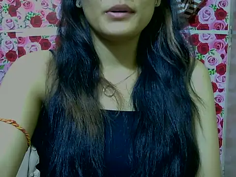 Snapshot of Amira90 chatting on September 2025 03:26:01 PM Amira90 online show from September 2025 03:26:01 PM