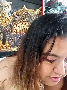 curvy diva  online show from September 2025 01:43:02 PM