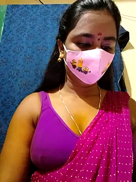 mini-queen online show from September 2025 11:10:01 AM